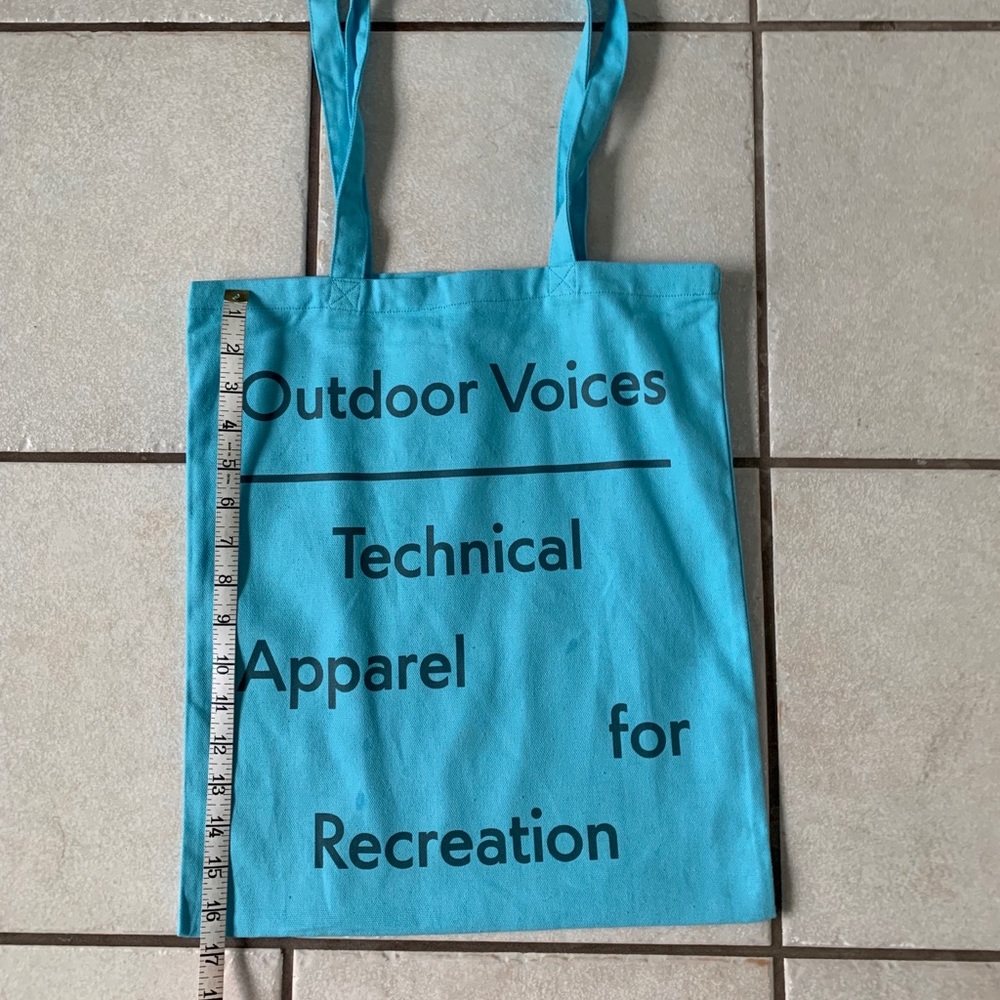 Outdoor Voices brand new DALLAS tote
